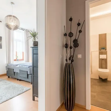 Apartment Media