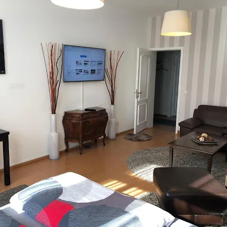 Apartment Media *