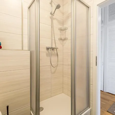 Apartment Media