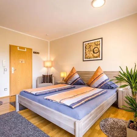 Media Apartment *